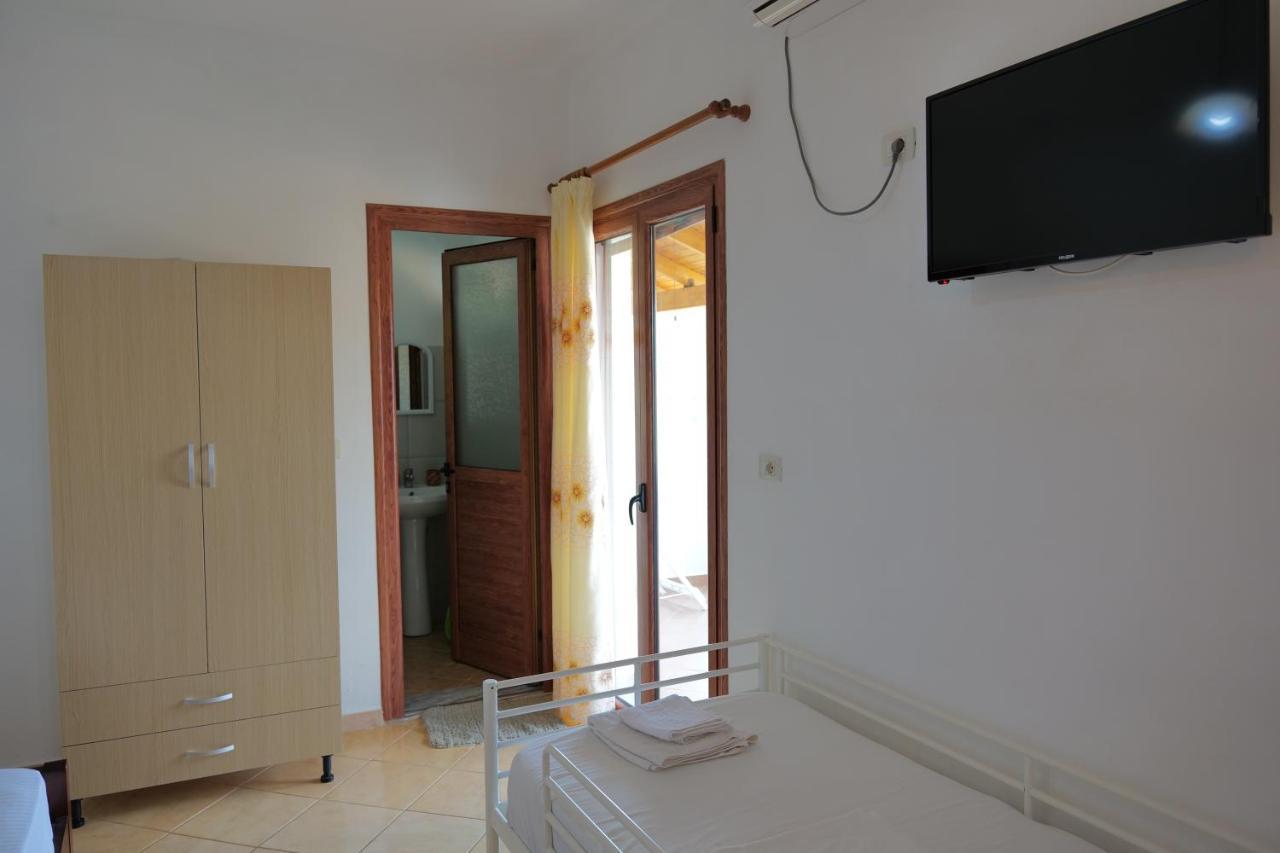 Pellumb Apartments คซามิล ภายนอก รูปภาพ