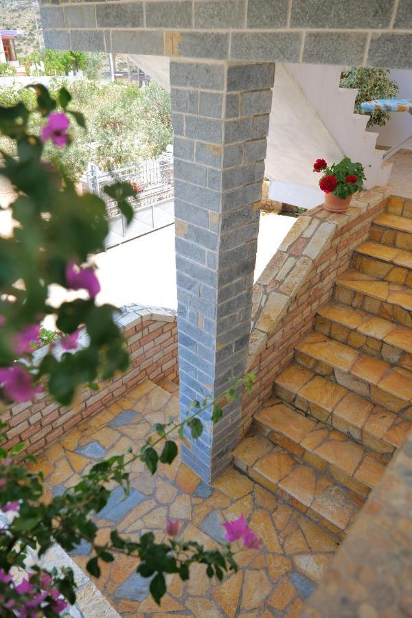 Pellumb Apartments คซามิล ภายนอก รูปภาพ